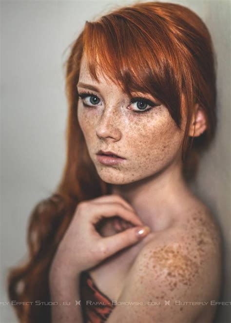 nude freckled girls|This Beautiful Book of Nudes Needs a Place On Your Coffee。